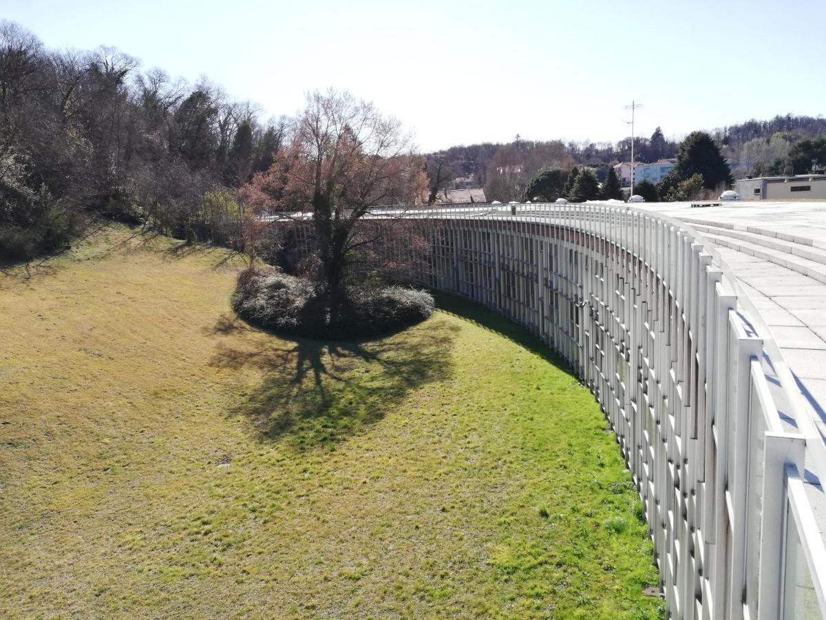 Appartamento Lettera 22 Ivrea Exteriér fotografie